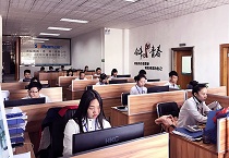 正航儀器辦公環(huán)境一角