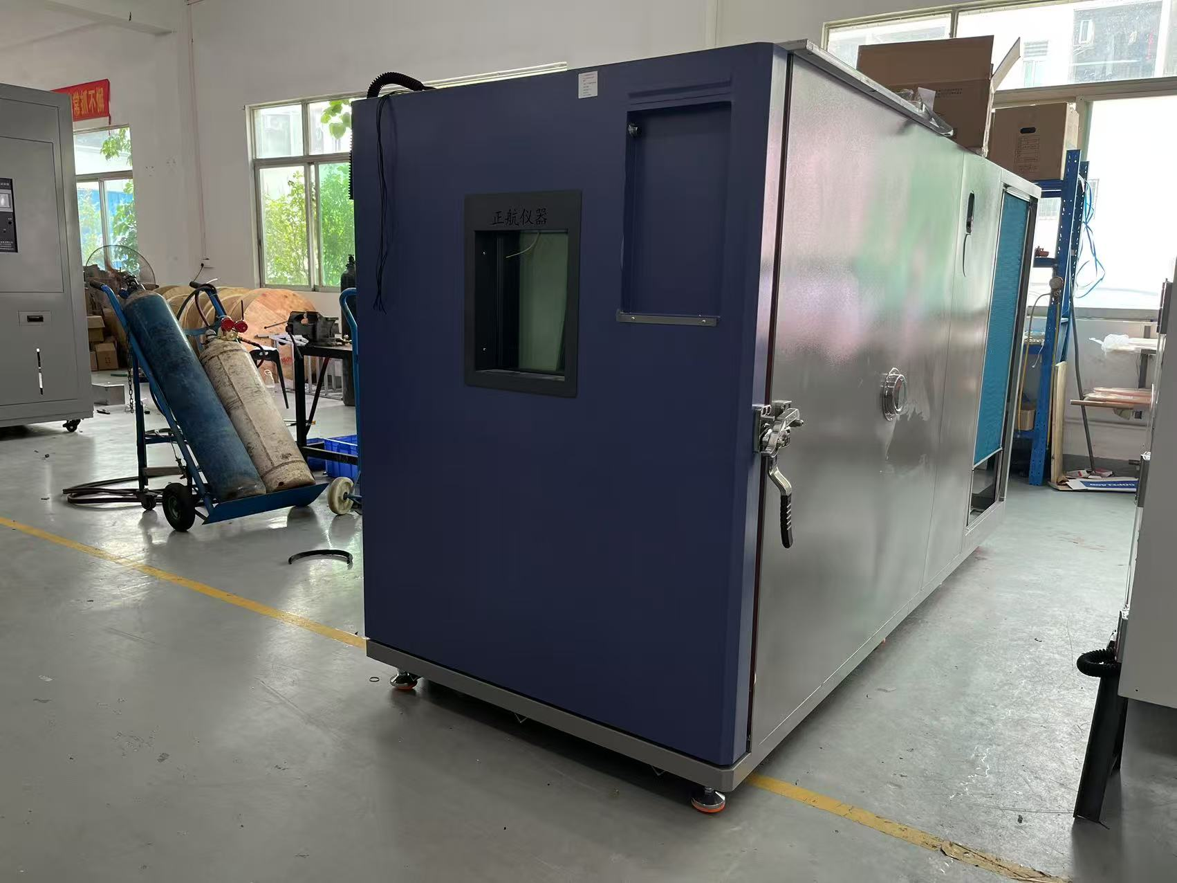 山東客戶定制2.08m3非標恒溫恒濕試驗箱